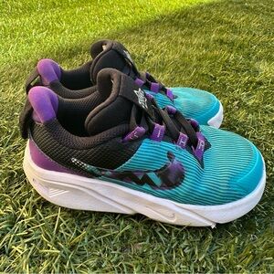 Nike Star Runner 4 SE Shoes Toddler Unisex Sneakers Pull On No Lace Comfort 10c